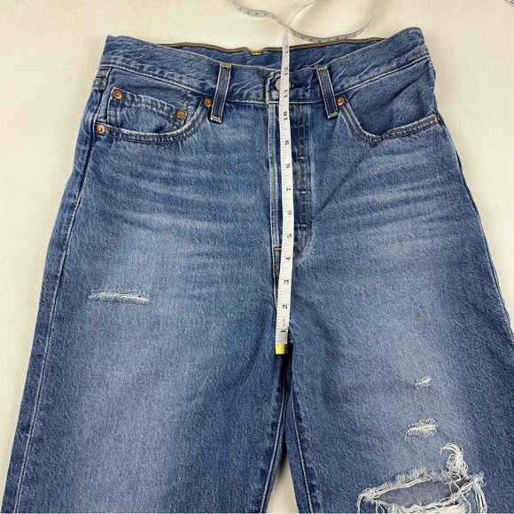 Vintage Levi’s Butt Rip / Ass Rip Ribcage Straight Ankle Jeans - Picture 4 of 10